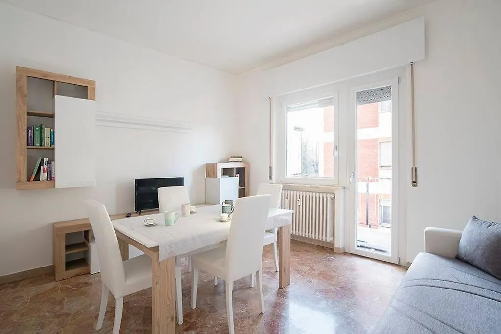 In Centro - Apt. Elegante Nel Cuore Di Mantova Apartment